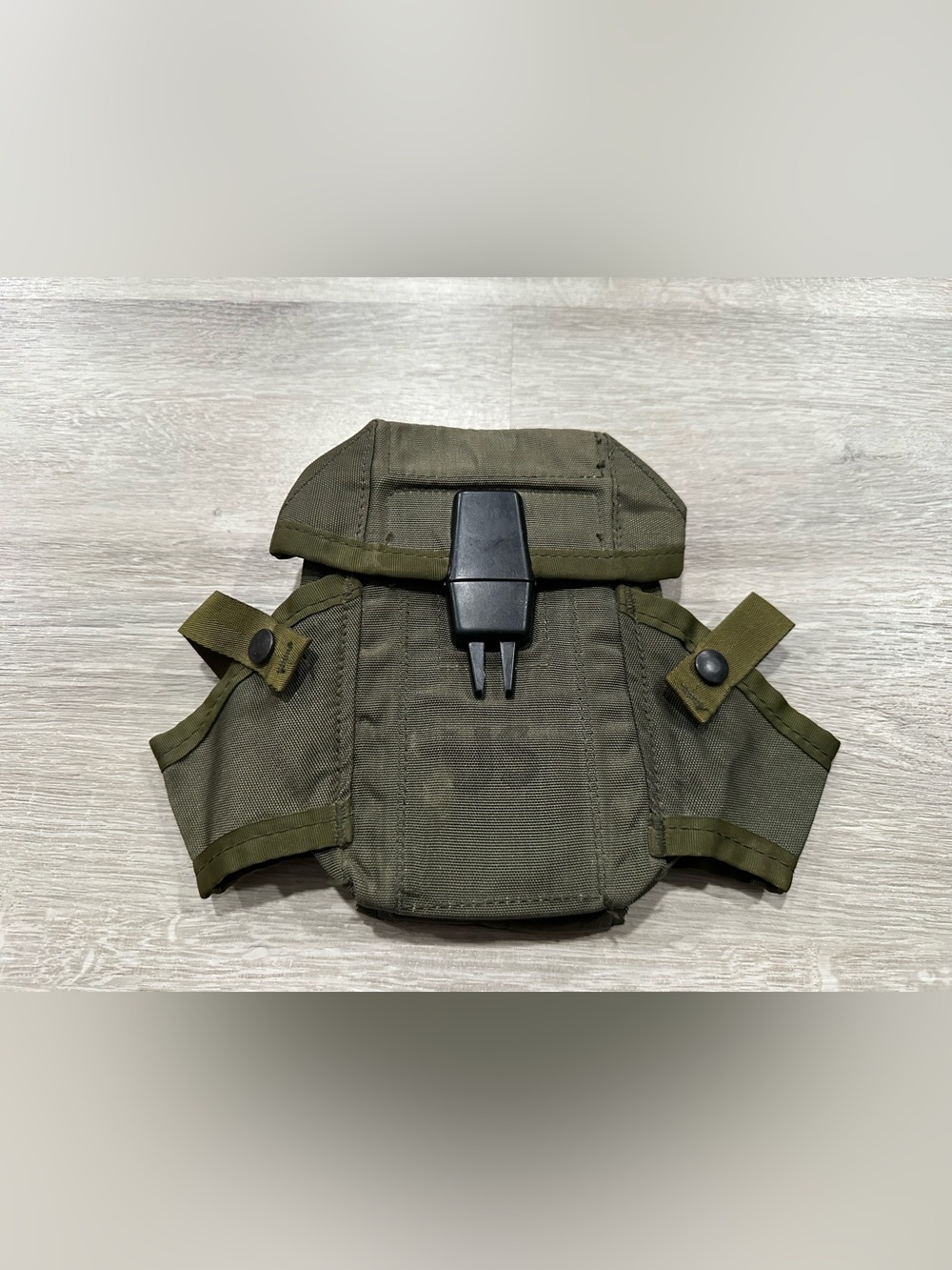 BGA33 ORIGINAL POST VIETNAM WAR US ARMY 20RD MAGAZINE AMMO NYLON BELT POUCH